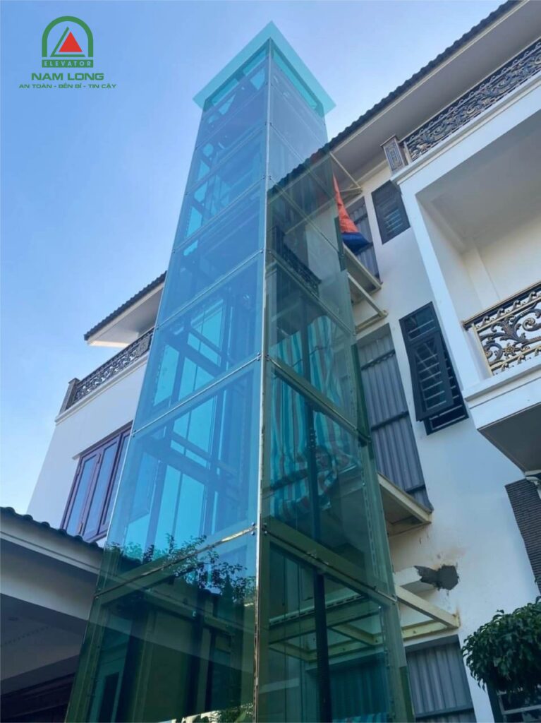 Thang máy quan sát